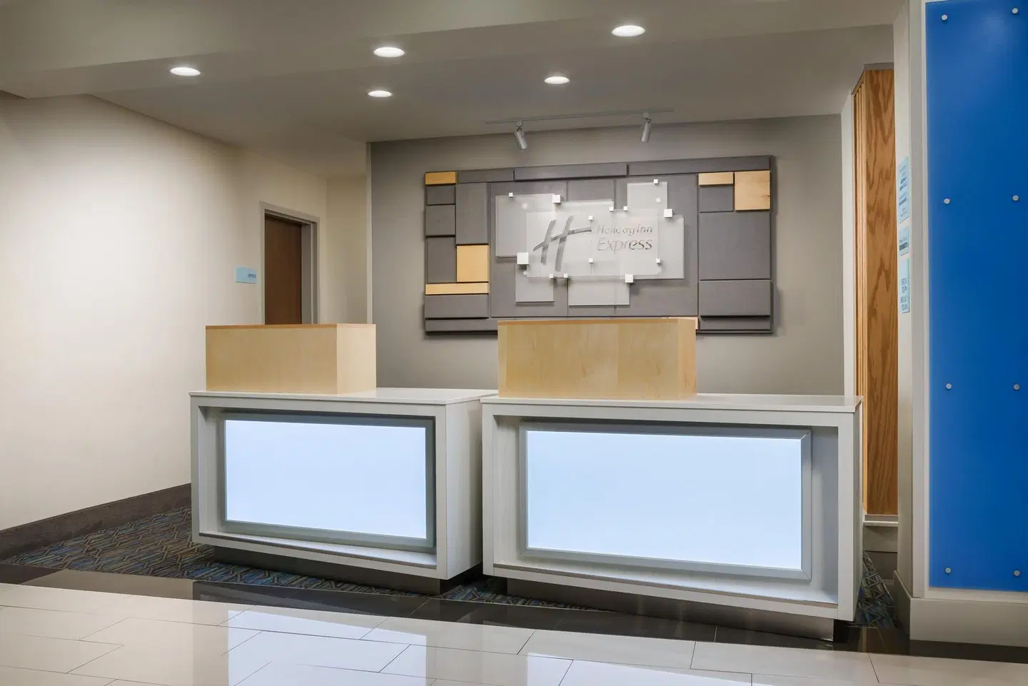 Holiday Inn Express & Suites Oakhurst-Yosemite Park Area by IHG MODEL_IMPRESSION