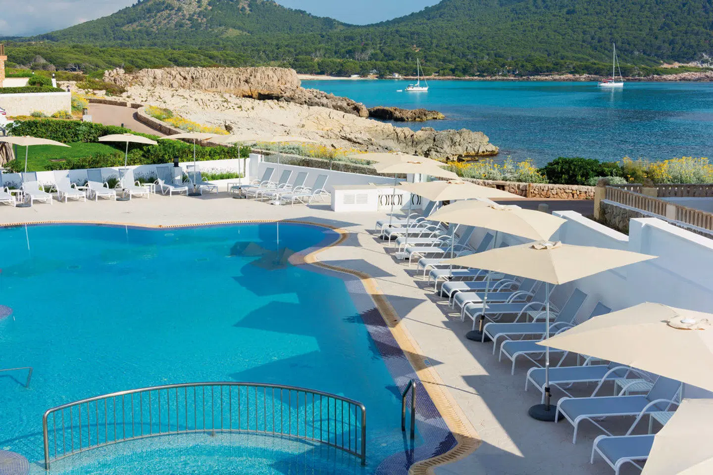 HSM Regana OUTDOOR_POOL