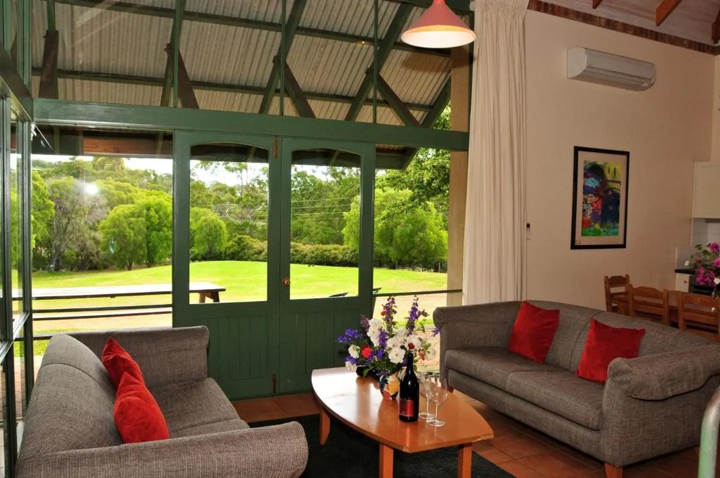 Waterfall Cottages LOUNGE_LOBBY