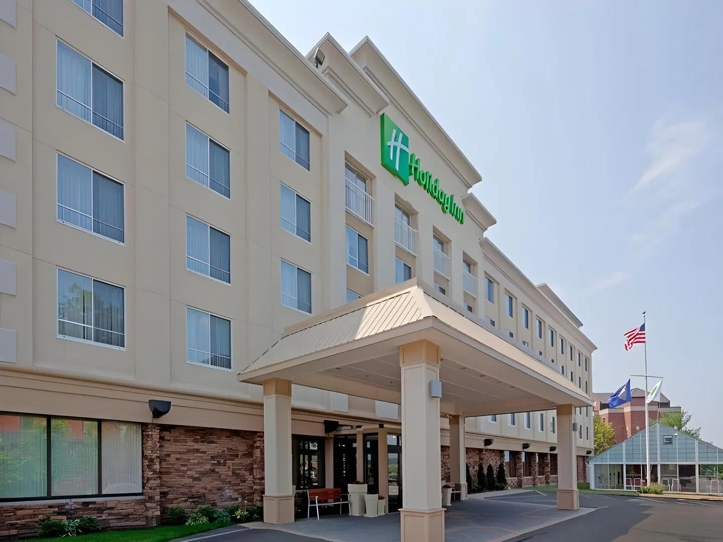 Holiday Inn Portsmouth by IHG EXTERIOR