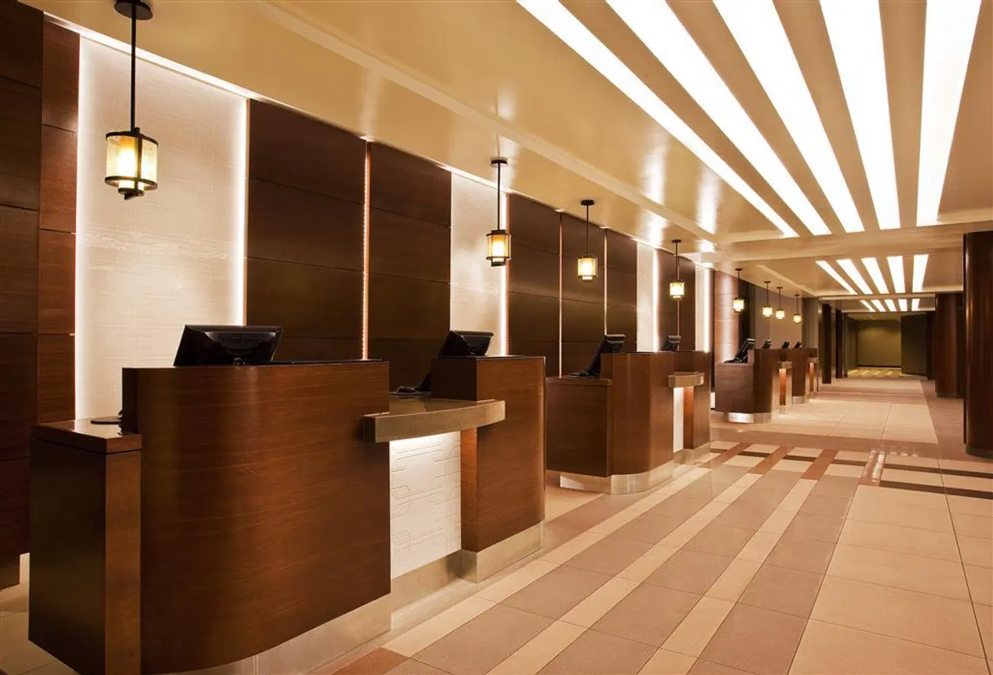 Sheraton Kansas City Hotel at Crown Center LOUNGE_LOBBY