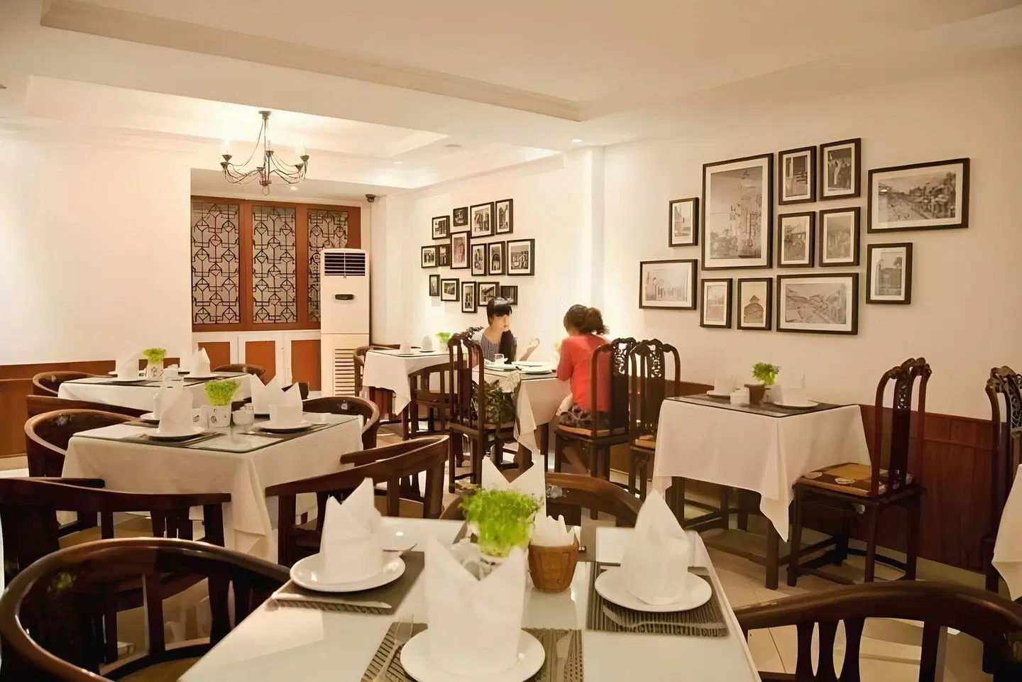 Oriental Central Hotel Restaurant