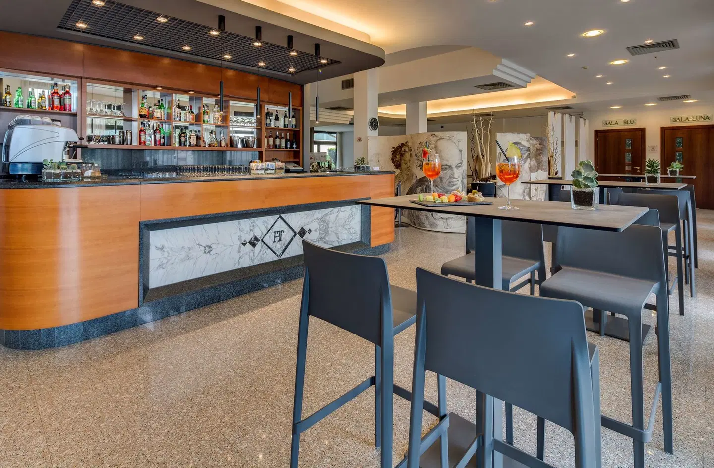 Best Western Hotel Turismo Bar