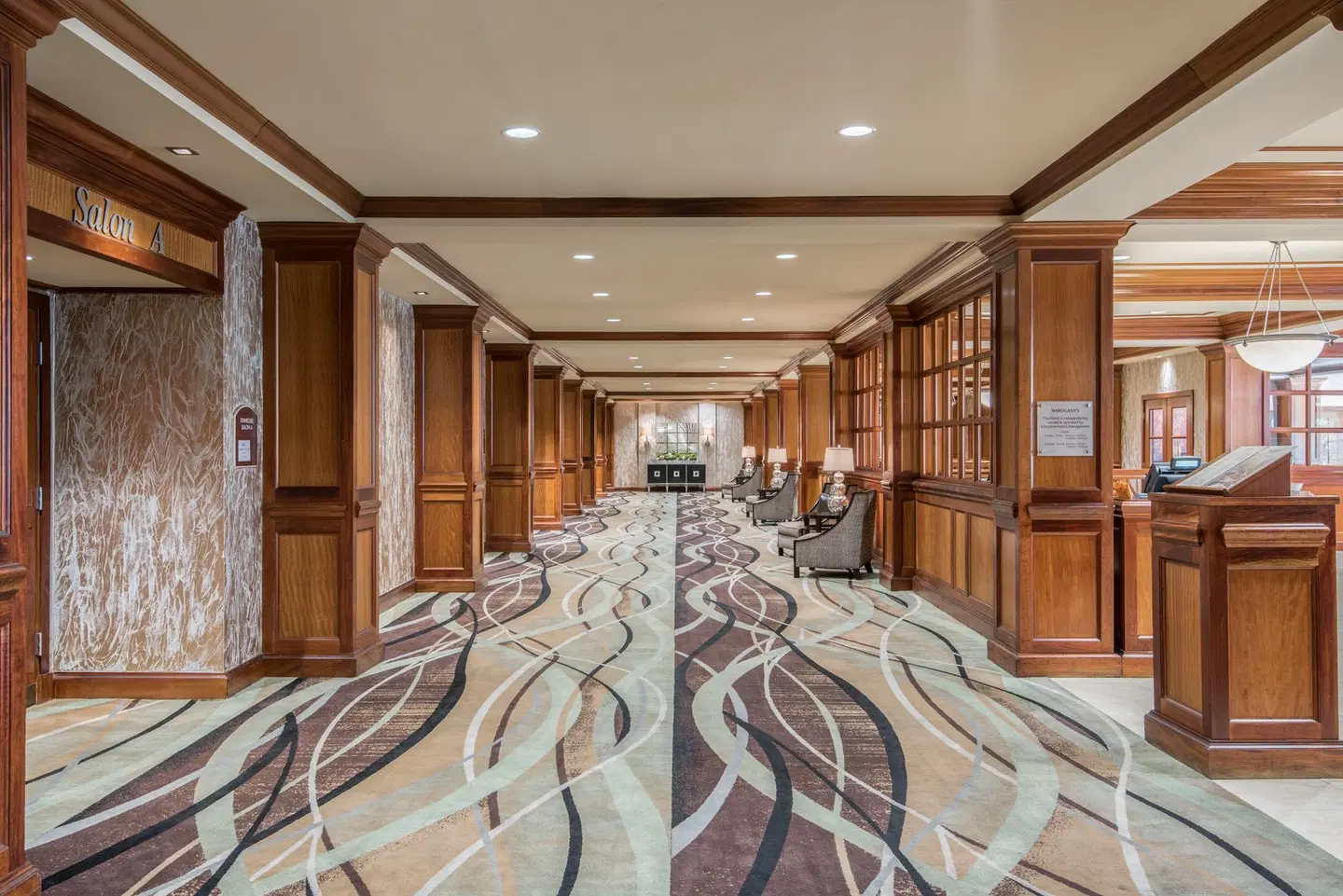 Crowne Plaza Hotel Knoxville by IHG ROOM_EXAMPLE