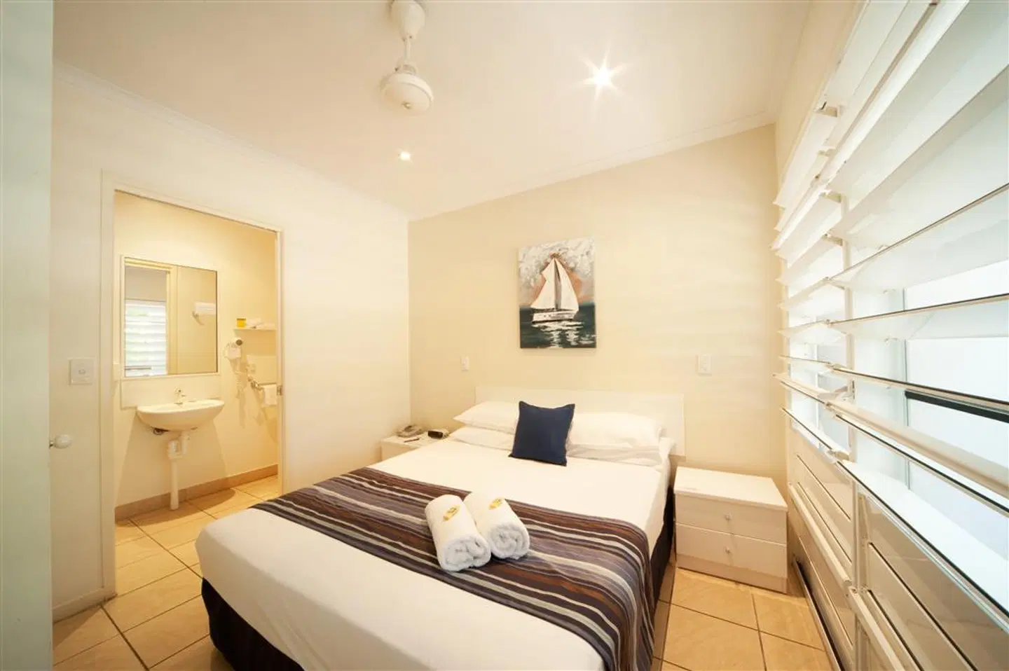 Mango House - Airlie Beach ROOM_EXAMPLE