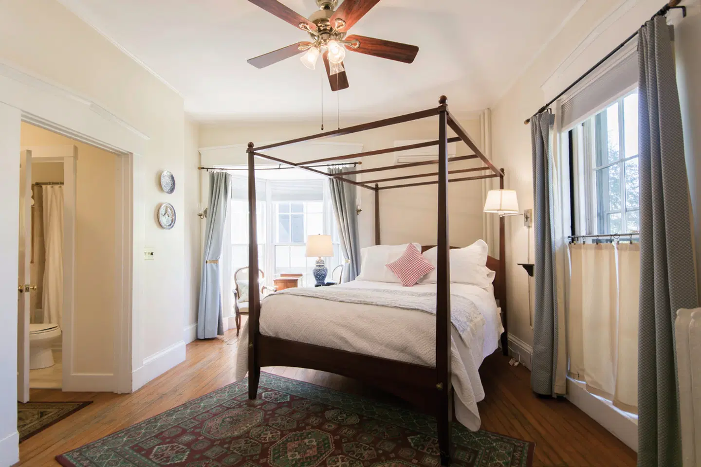 Marshall Slocum Inn ROOM_EXAMPLE