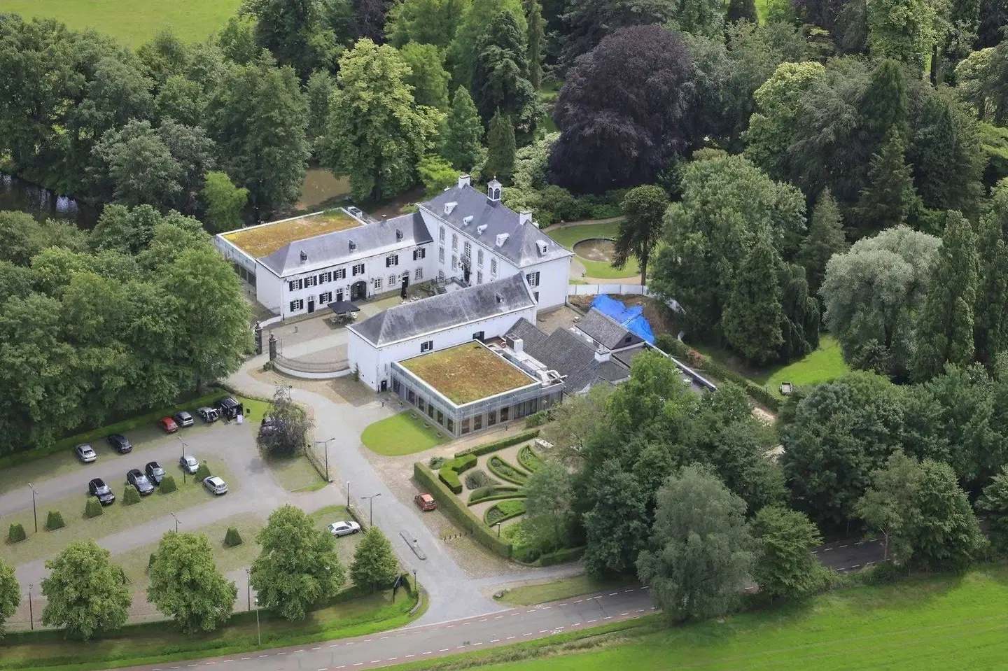 Bilderberg Kasteel Vaalsbroek EXTERIOR