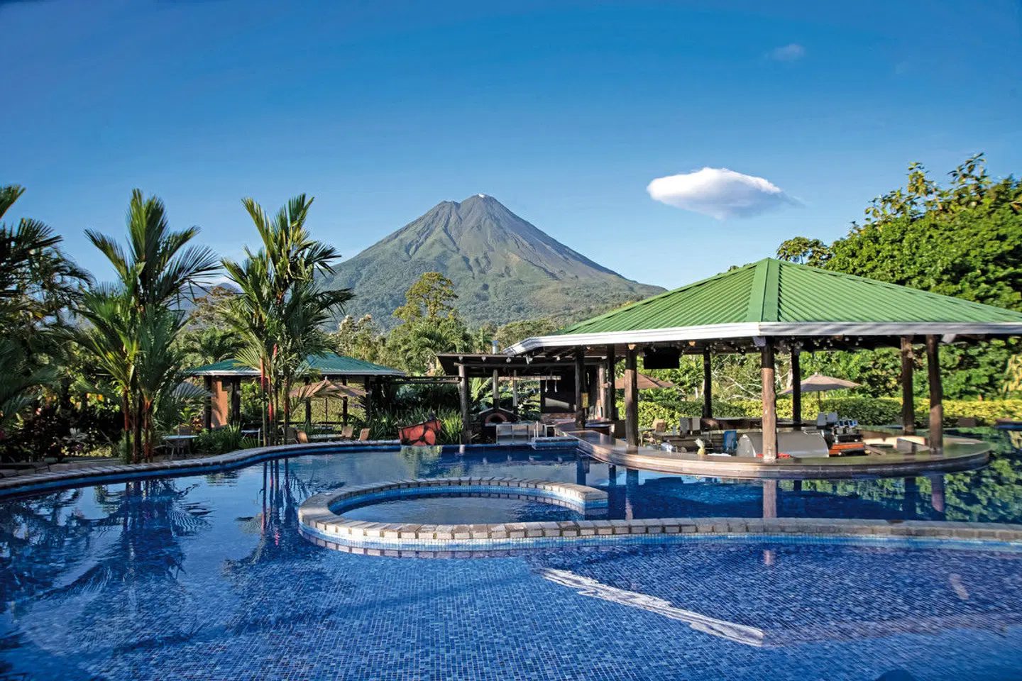Arenal Manoa Resort & Hot Springs OUTDOOR_POOL