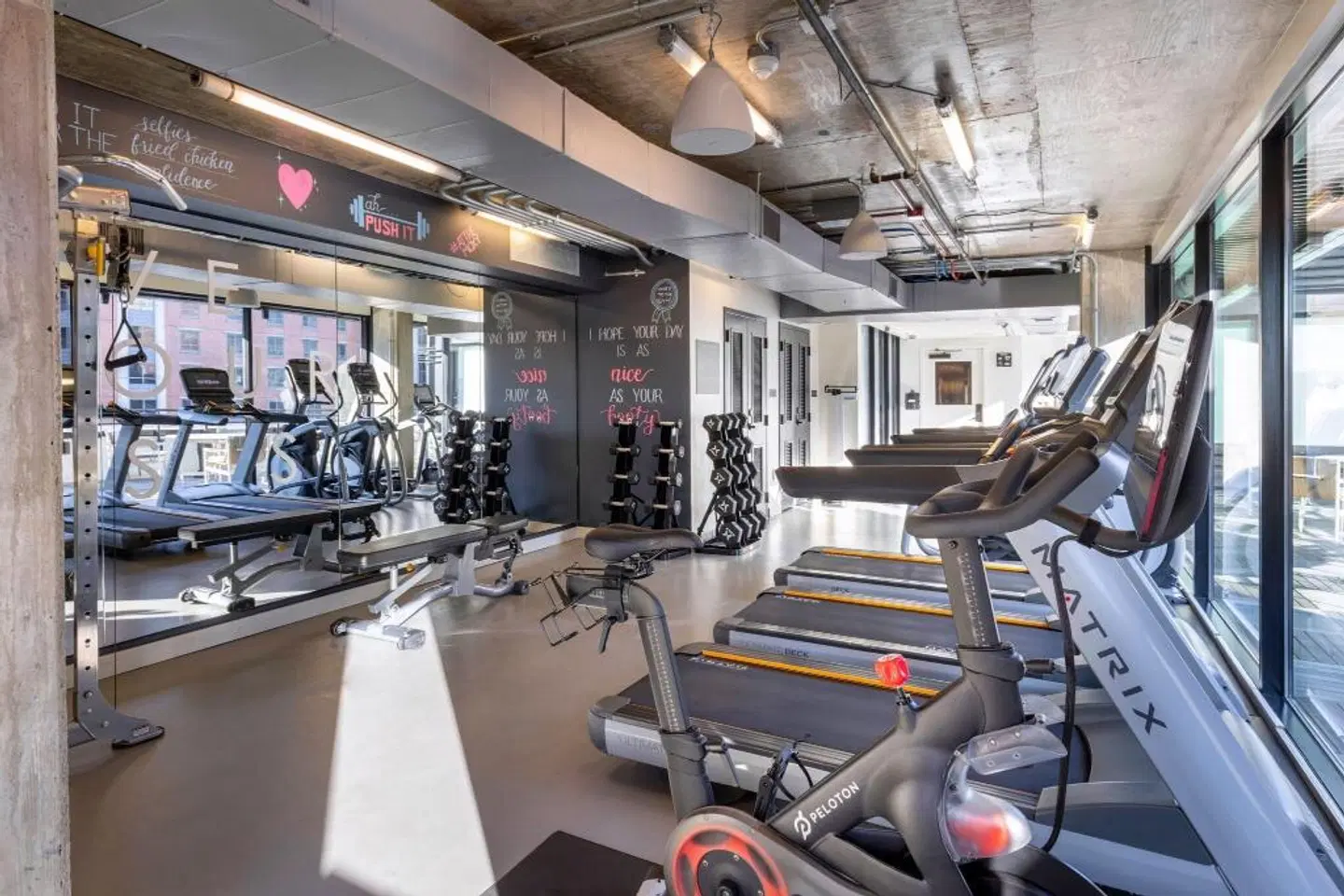 Moxy Washington, DC Downtown SPORTS_AND_LEISURE