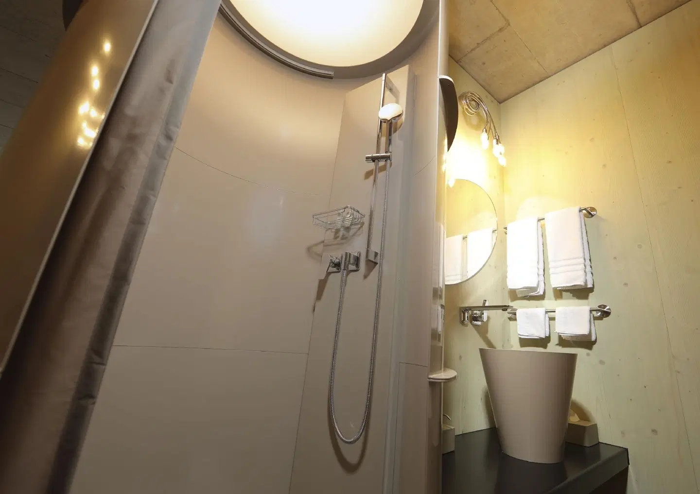 Weissbad Lodge Badezimmer