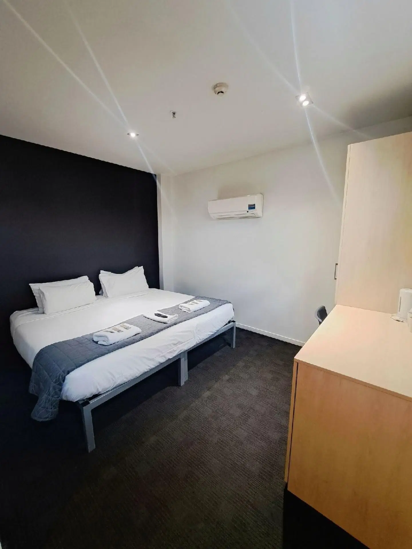 Nomads Queenstown Backpackers ROOM_EXAMPLE