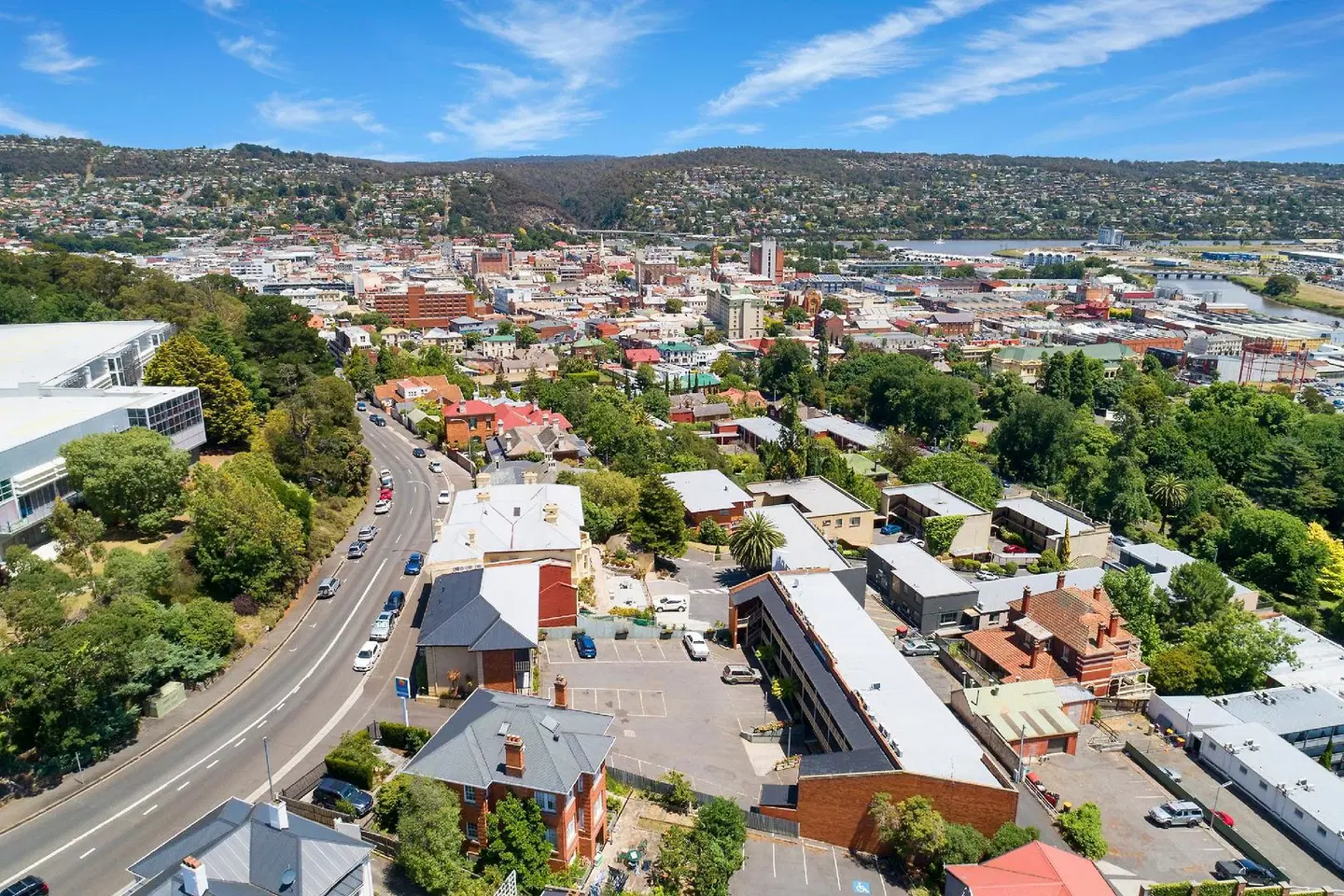 Comfort Inn Coach House Launceston EXTERIOR