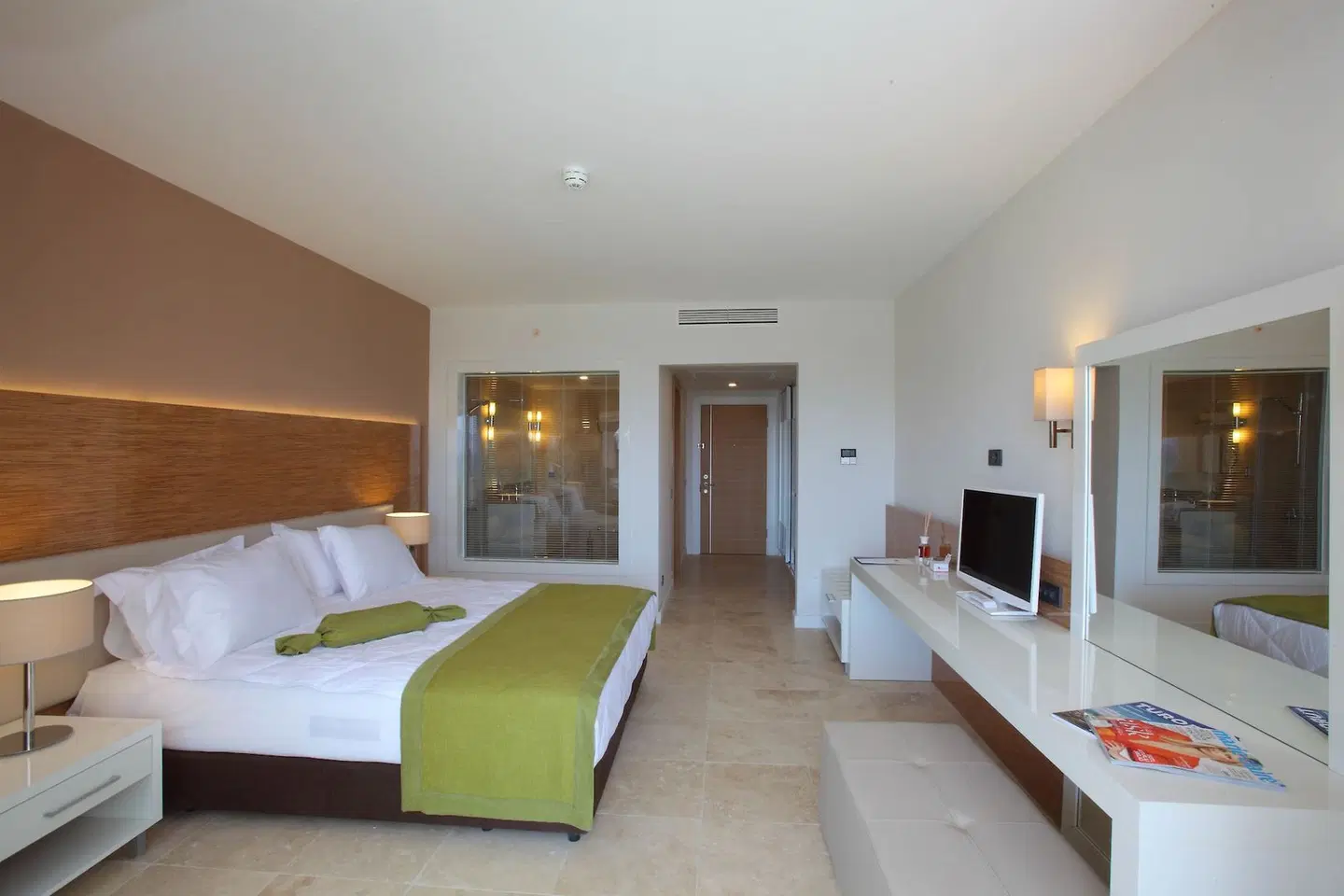 Bellazure ROOM_EXAMPLE