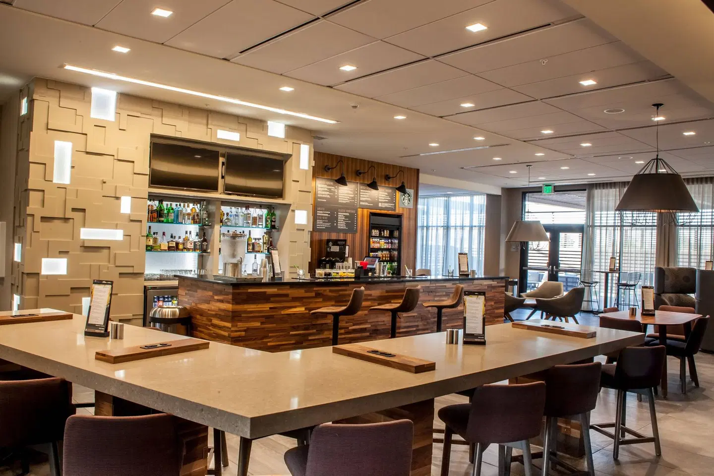 Courtyard by Marriott Omaha East/Council Bluffs, IA Bar