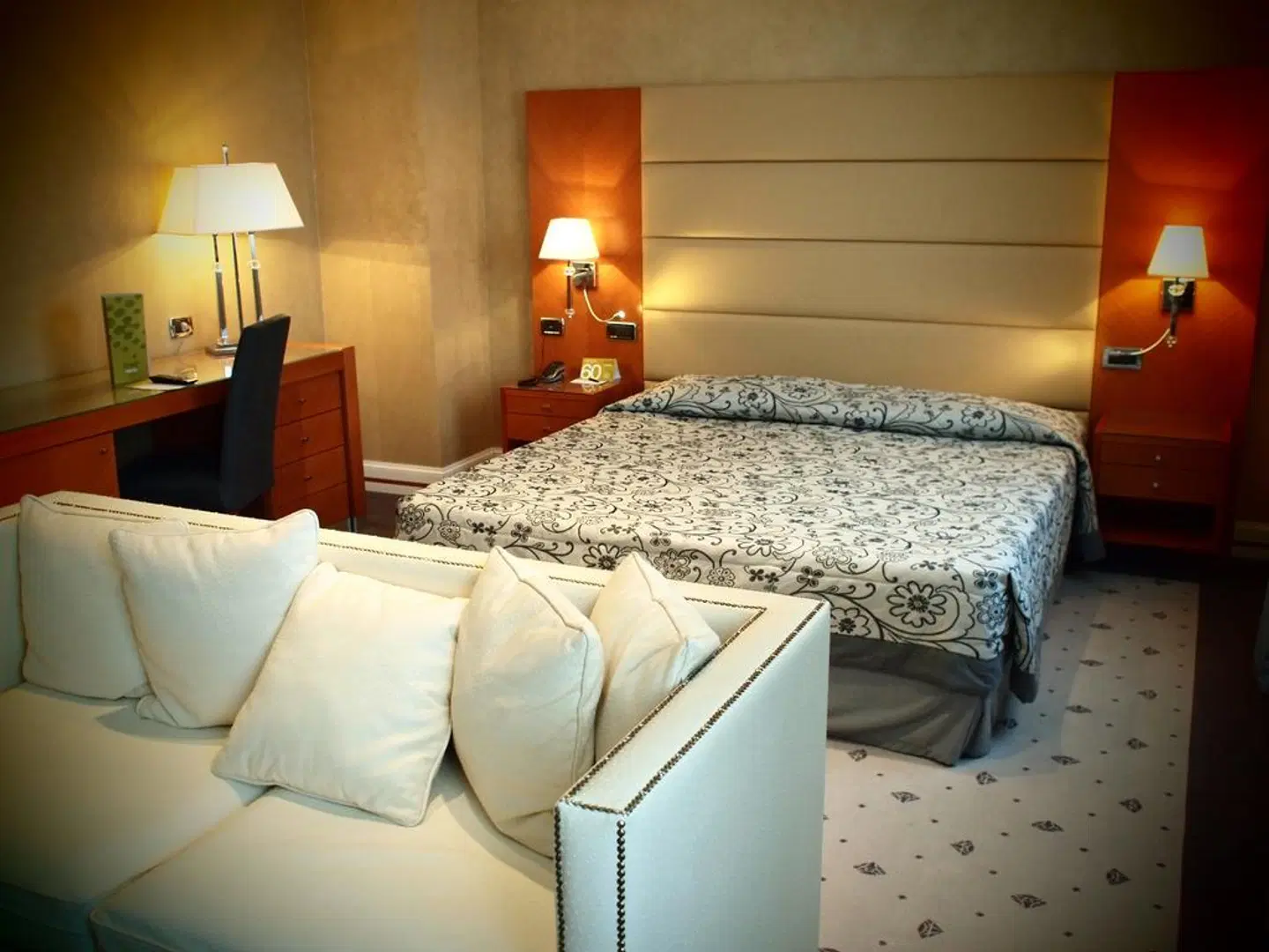 Hotel Perusia ROOM_EXAMPLE