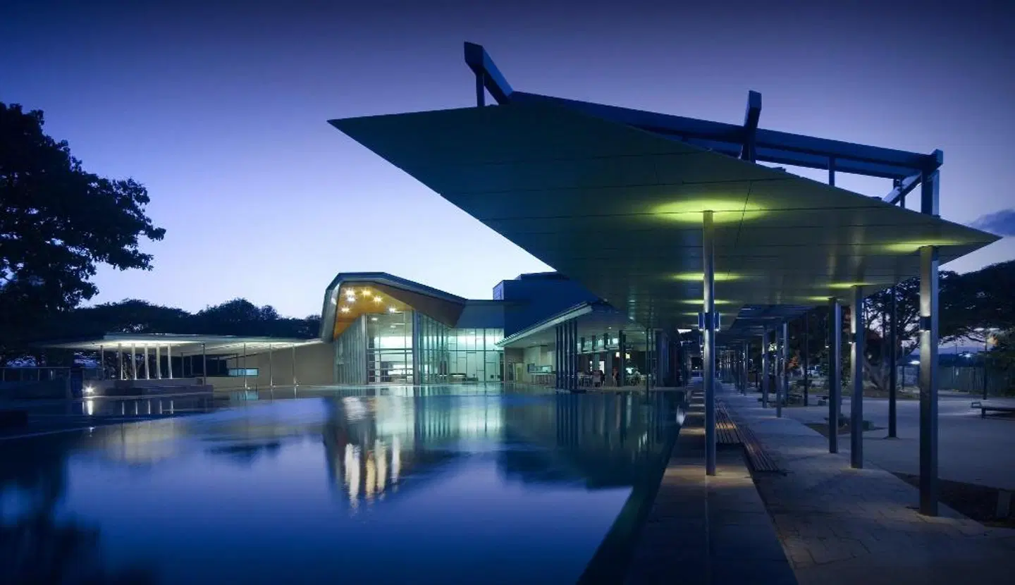 Itara Apartments OUTDOOR_POOL