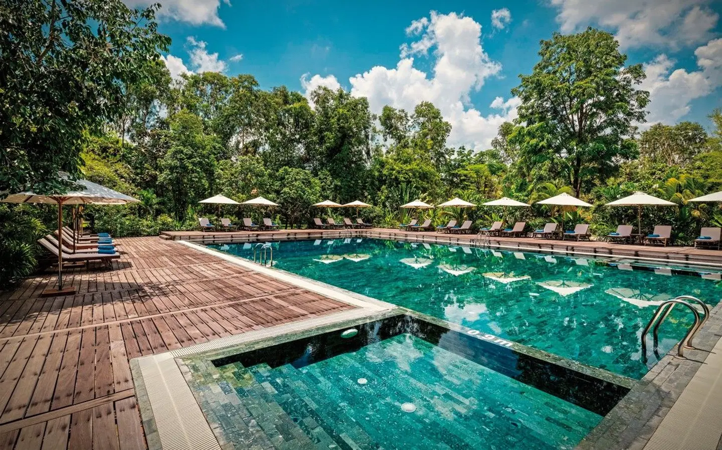 Farmhouse Resort & Spa - Smiling Gecko OUTDOOR_POOL