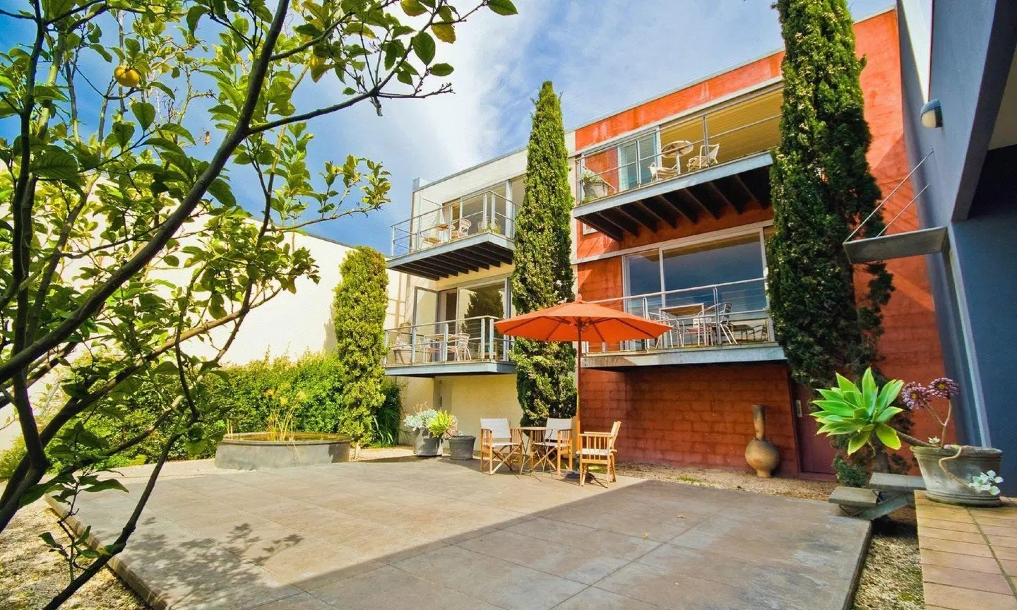 Phoenix Apartments EXTERIOR