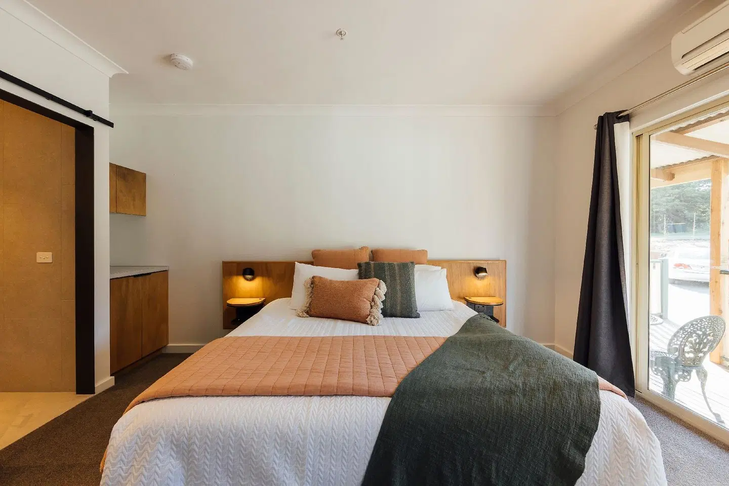 Eleven ROOM_EXAMPLE