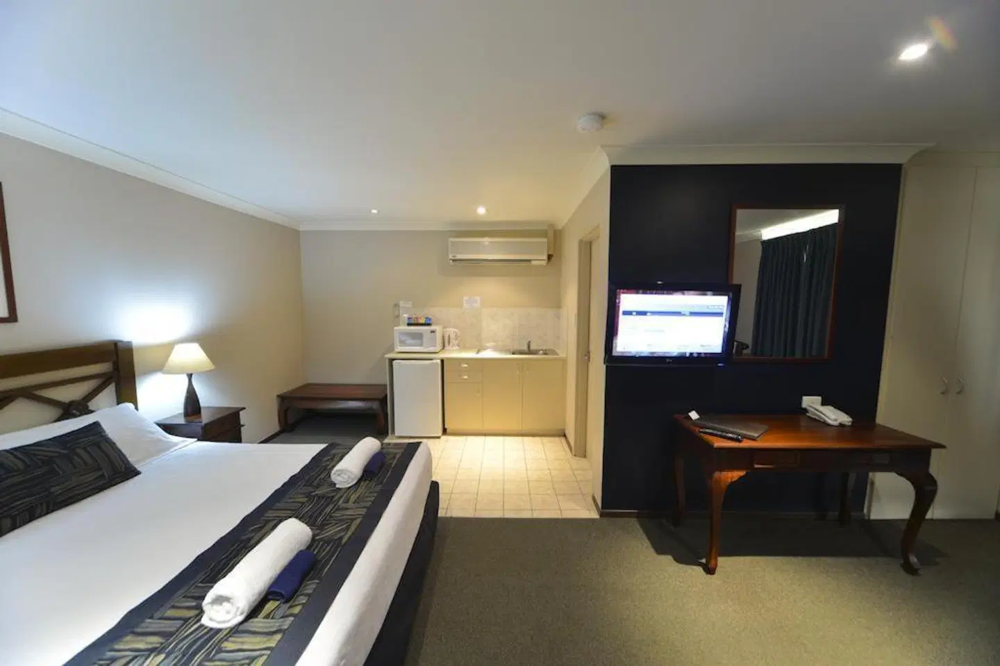 Wattle Grove Motel ROOM_EXAMPLE