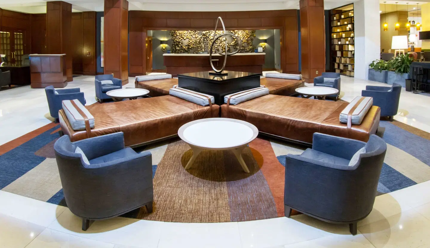 Hilton Harrisburg LOUNGE_LOBBY
