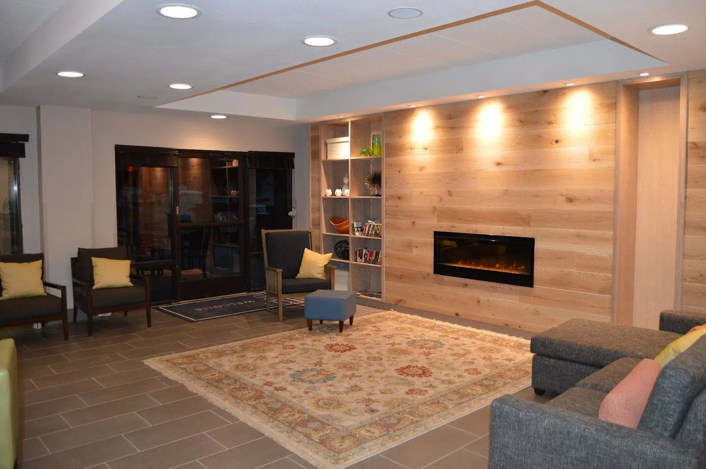 Country Inn & Suites by Radisson, La Crosse, WI LOUNGE_LOBBY