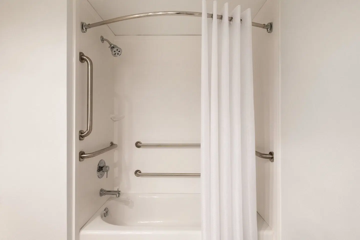 Country Inn & Suites by Radisson, La Crosse, WI Badezimmer