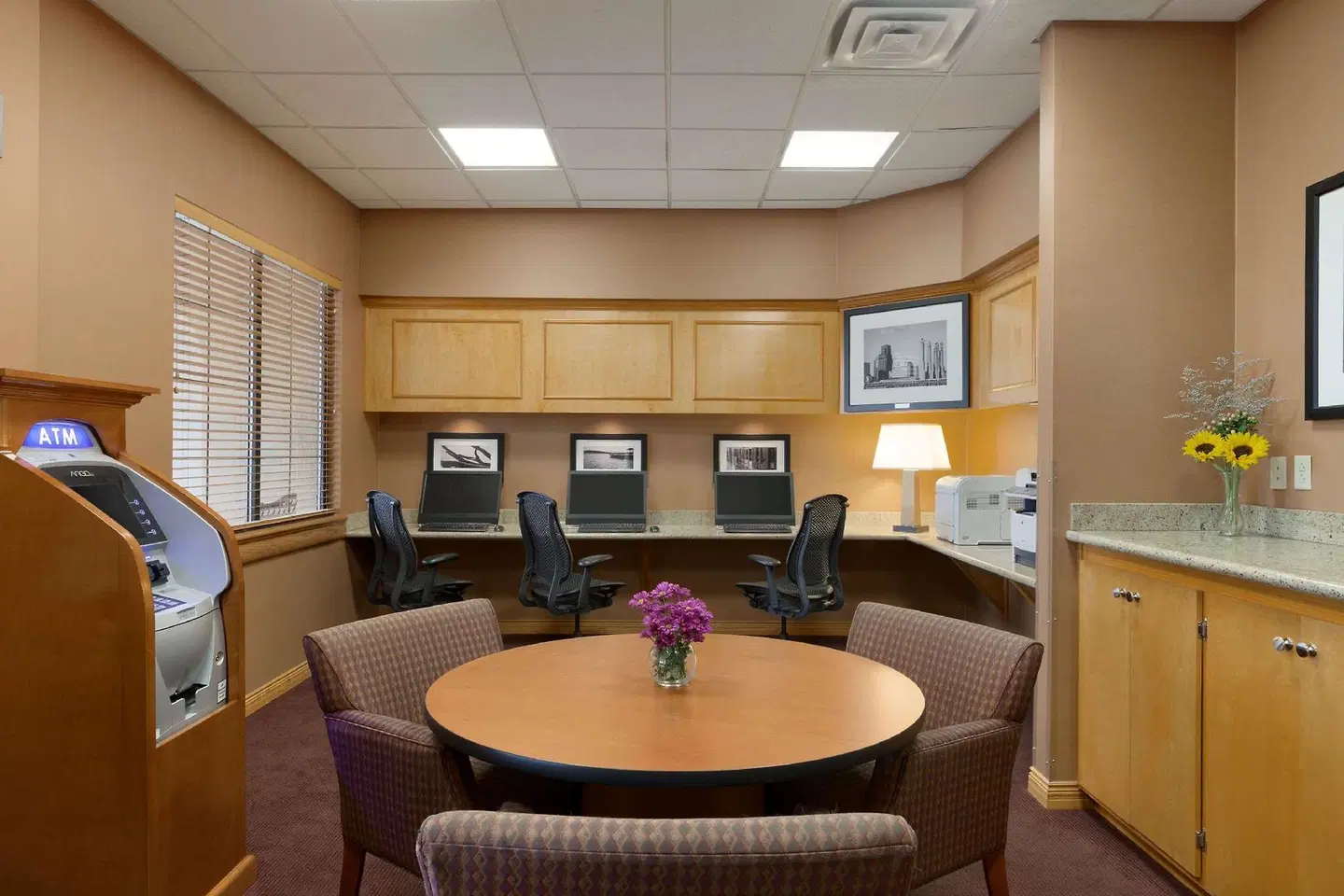 Embassy Suites by Hilton Kansas City International Airport LOUNGE_LOBBY