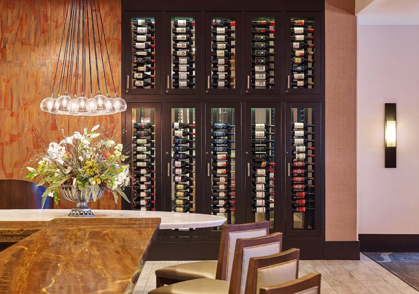 Hilton Kansas City Airport Bar
