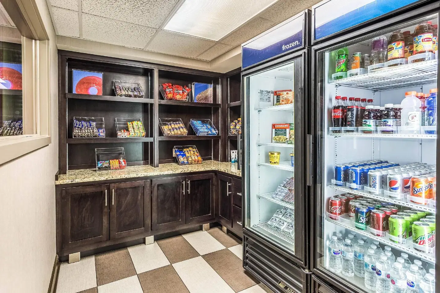 Clarion Pointe Huntsville Research Park Bar