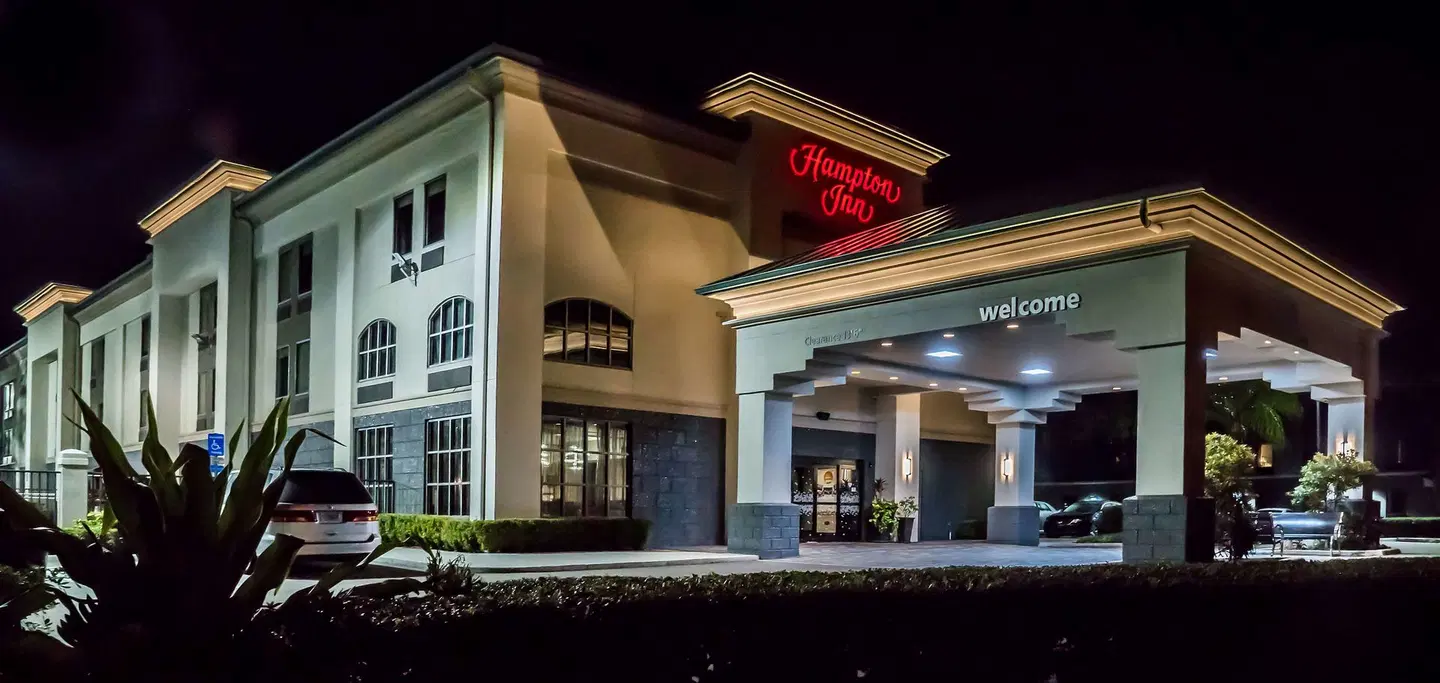 Hampton Inn Lakeland EXTERIOR