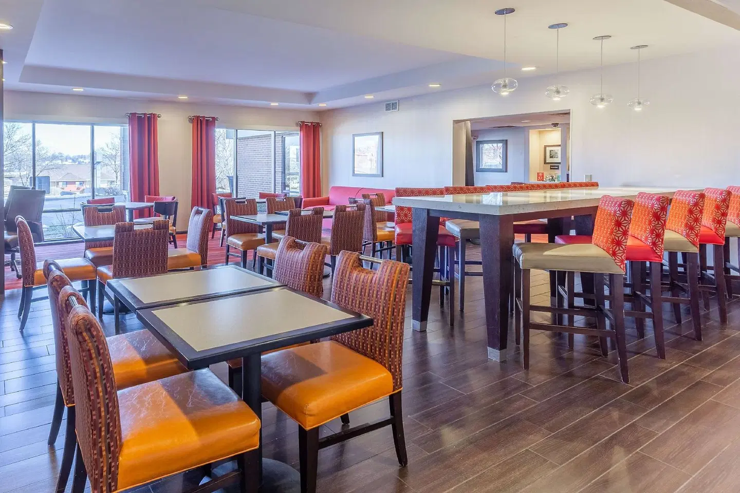 Hampton Inn Madison East Towne Mall Area Bar