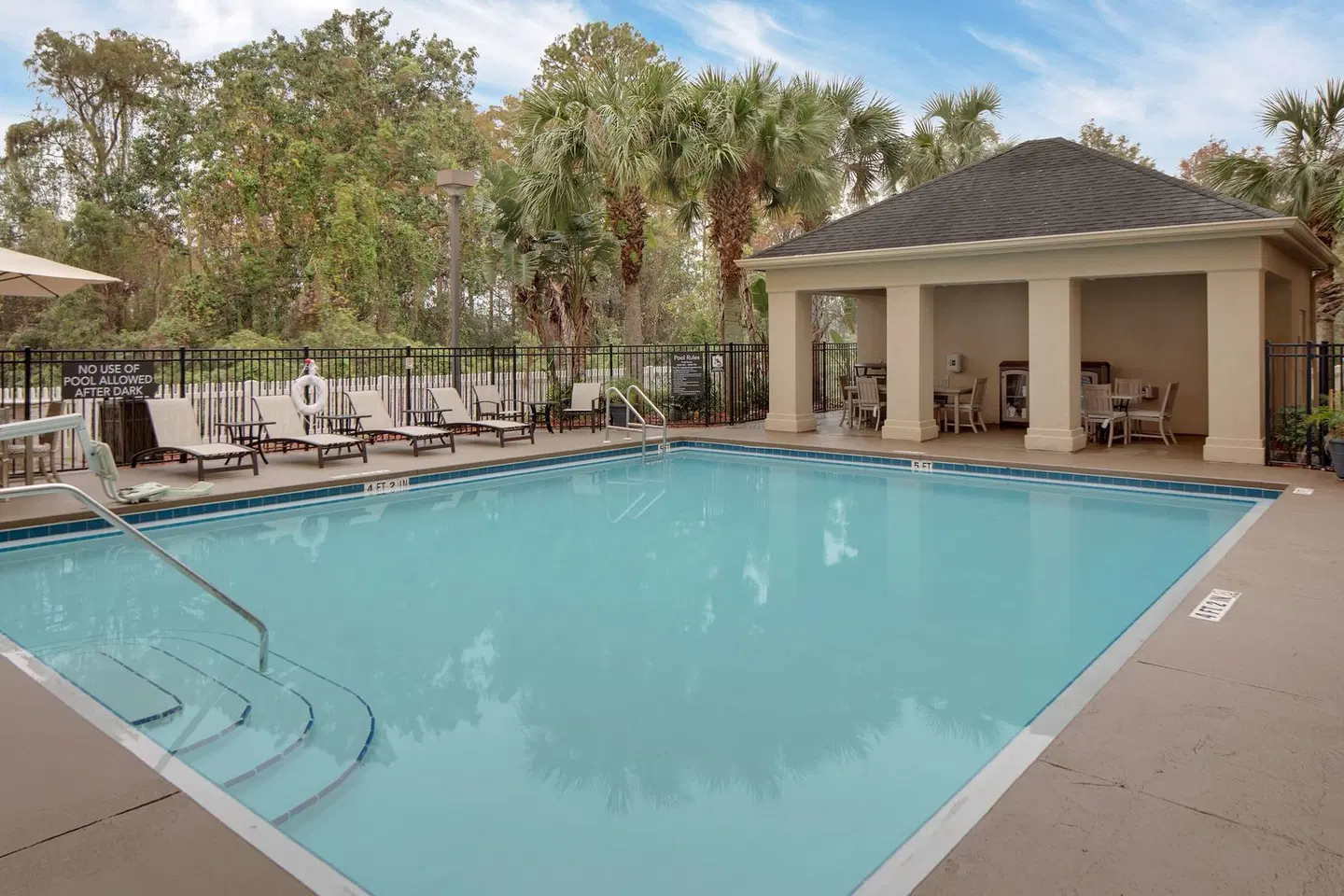 Homewood Suites by Hilton Orlando North Maitland OUTDOOR_POOL