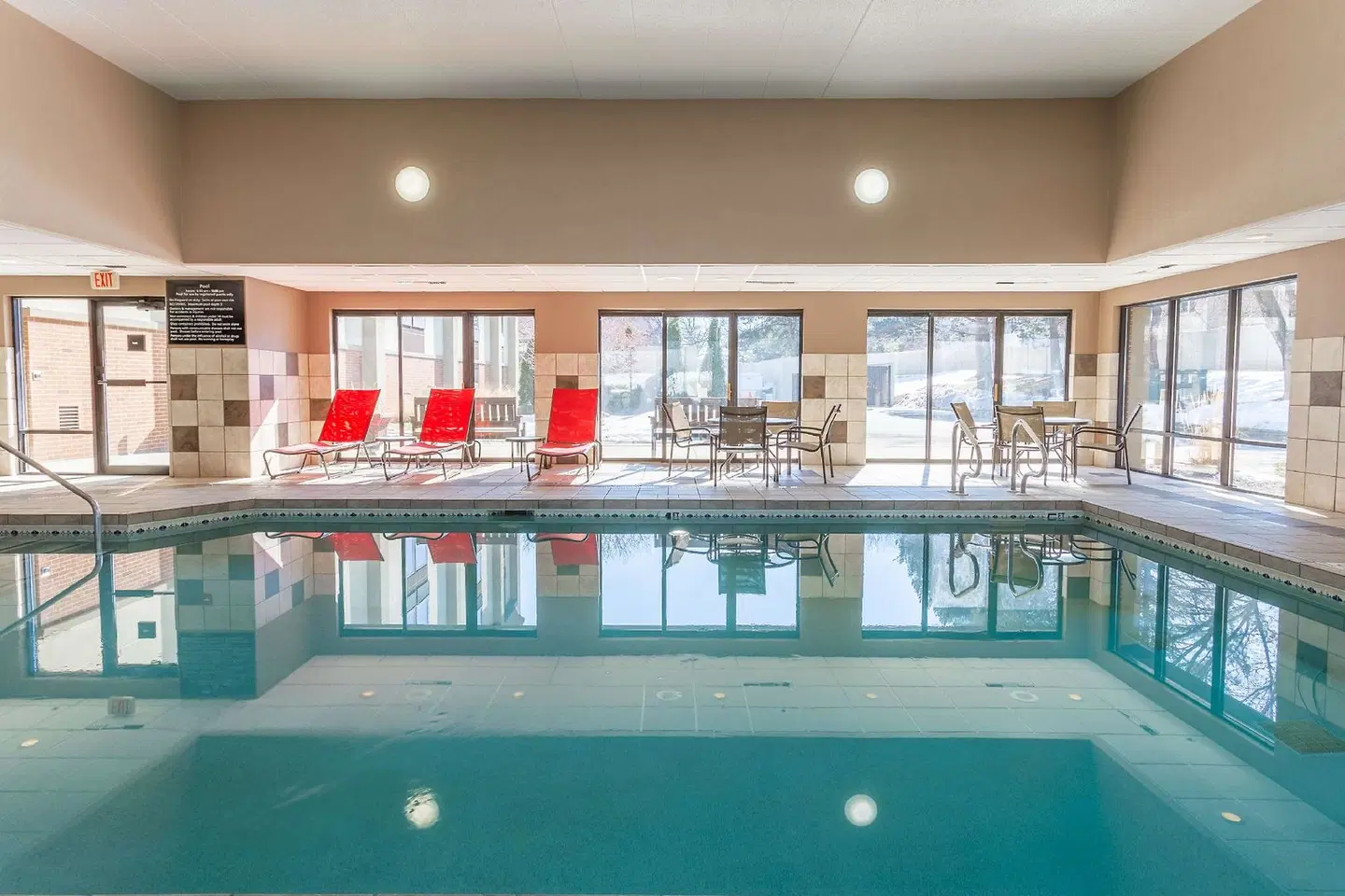 Hampton Inn Madison East Towne Mall Area Hallenbad