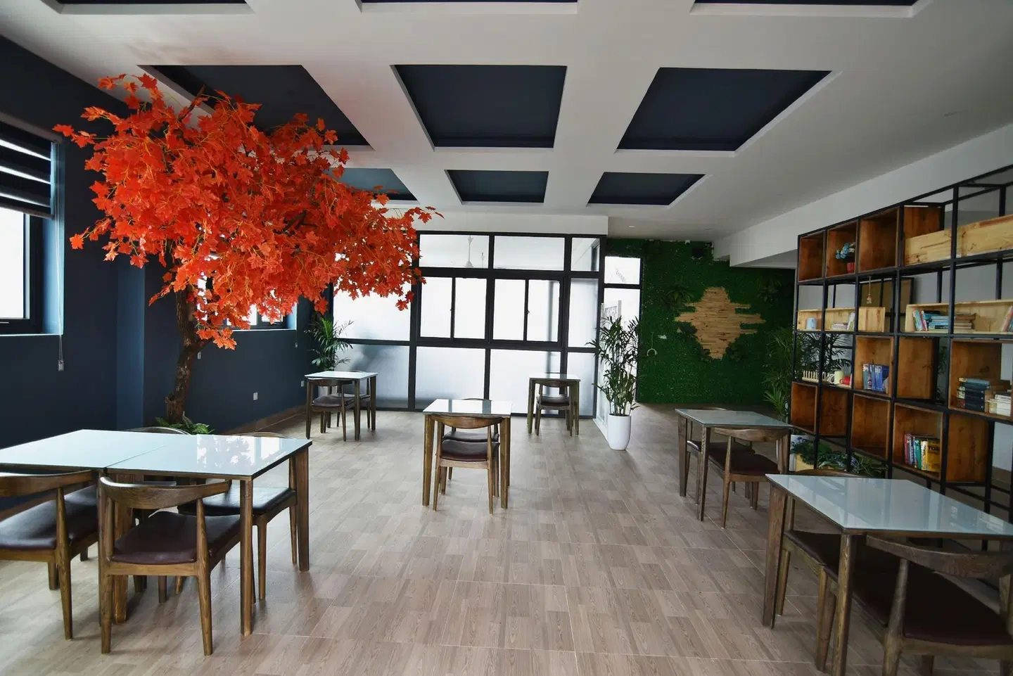 Bao Hung Hotel & Apartment Restaurant