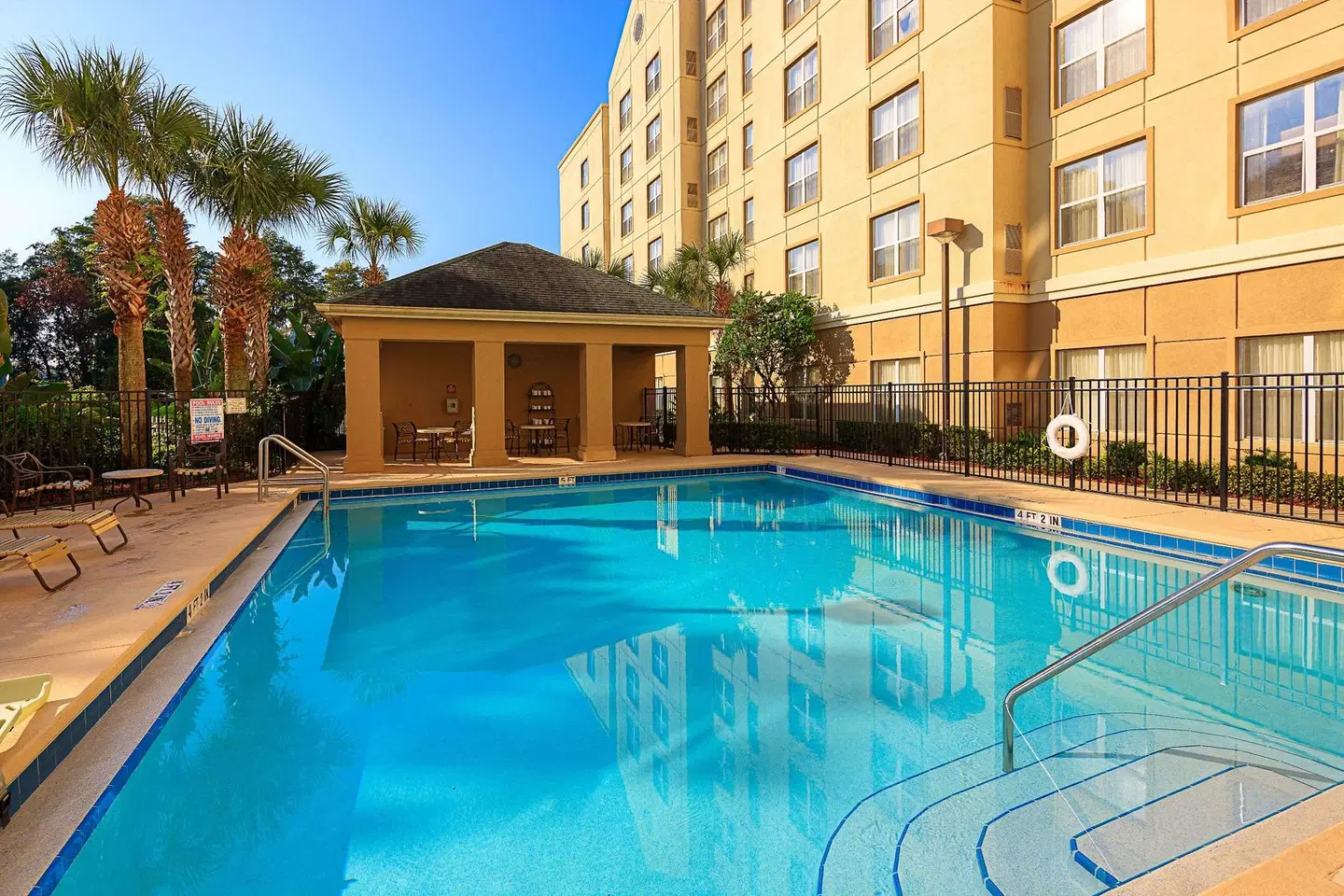 Homewood Suites by Hilton Orlando North Maitland OUTDOOR_POOL