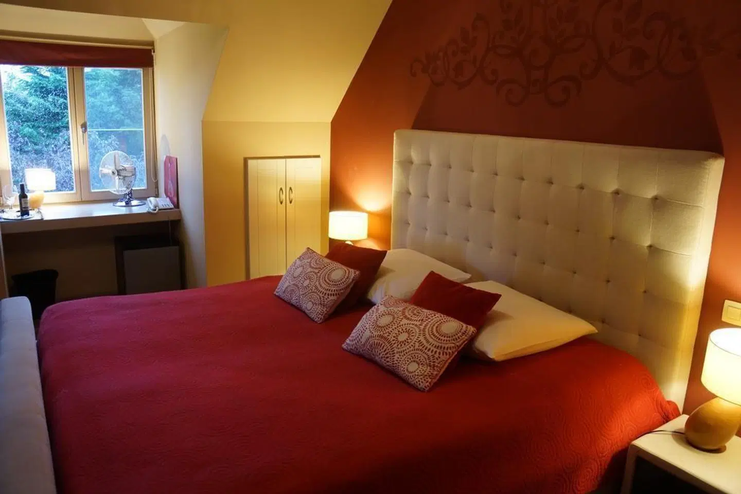 Fleur de Lys ROOM_EXAMPLE