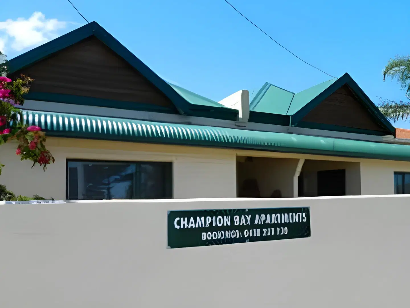 Champion Bay Apartments EXTERIOR
