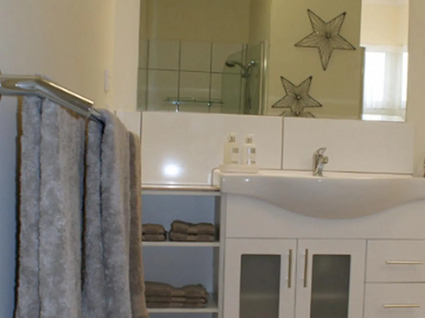 Tinaroo Sunset Retreat Badezimmer