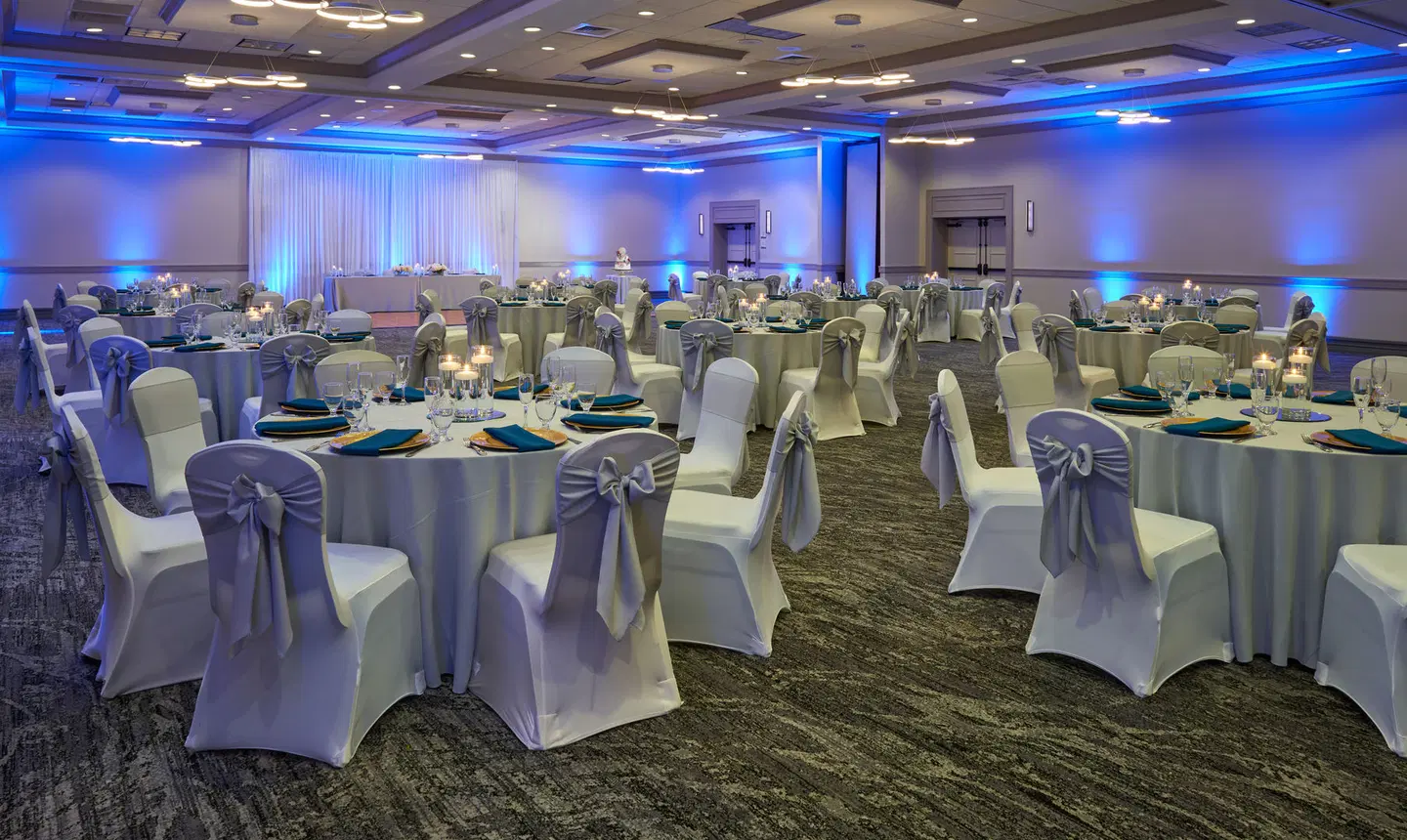 Crowne Plaza Melbourne-Oceanfront by IHG Restaurant