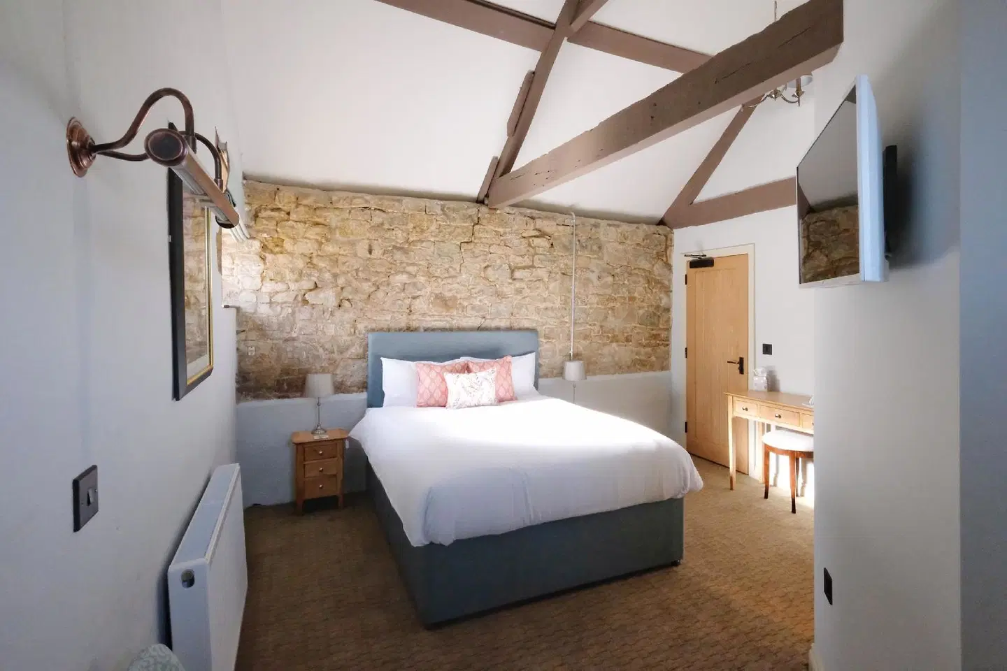 The Greyhound Inn ROOM_EXAMPLE