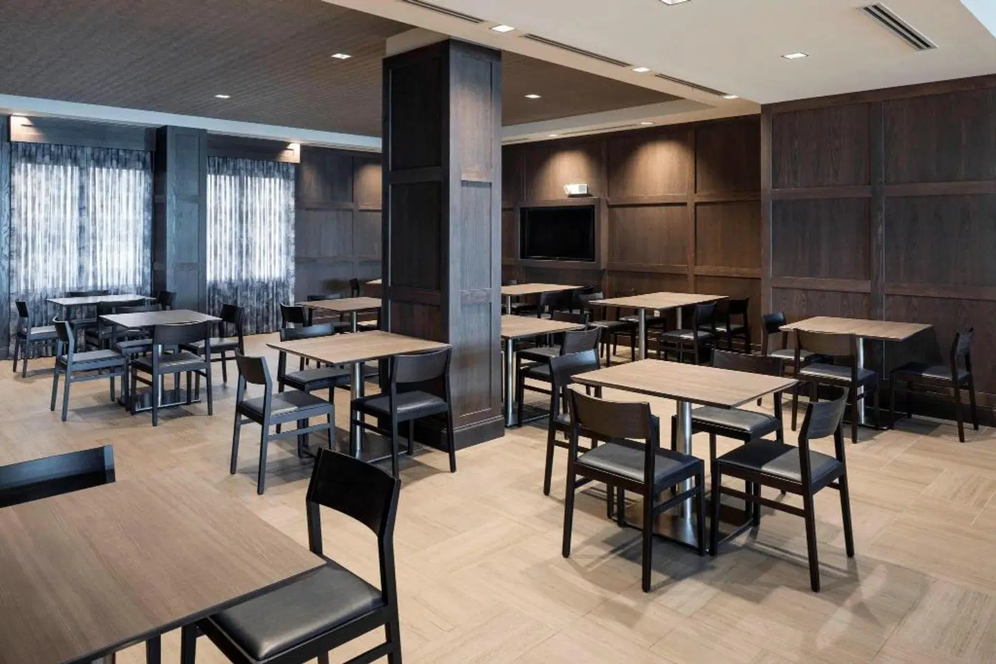 SpringHill Suites by Marriott Clearwater Beach Restaurant