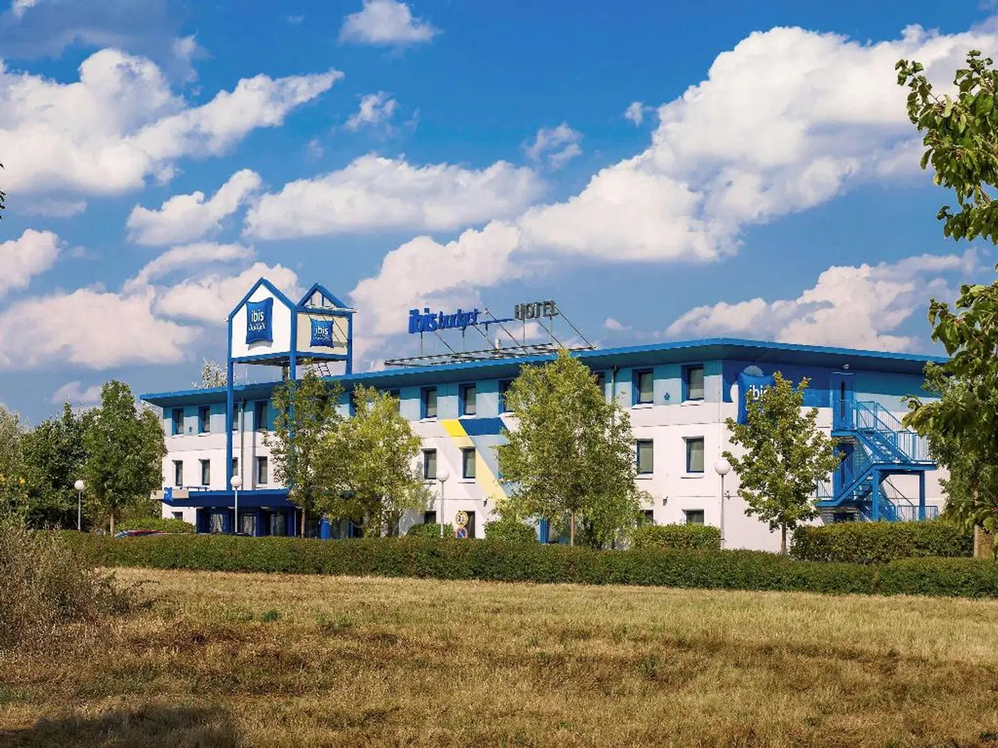 ibis budget Berlin Airport Schoenefeld EXTERIOR