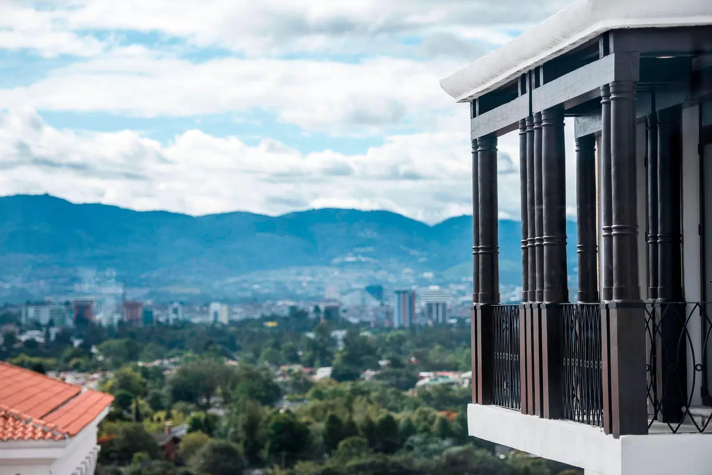 AC Hotel by Marriott Guatemala City LANDSCAPE