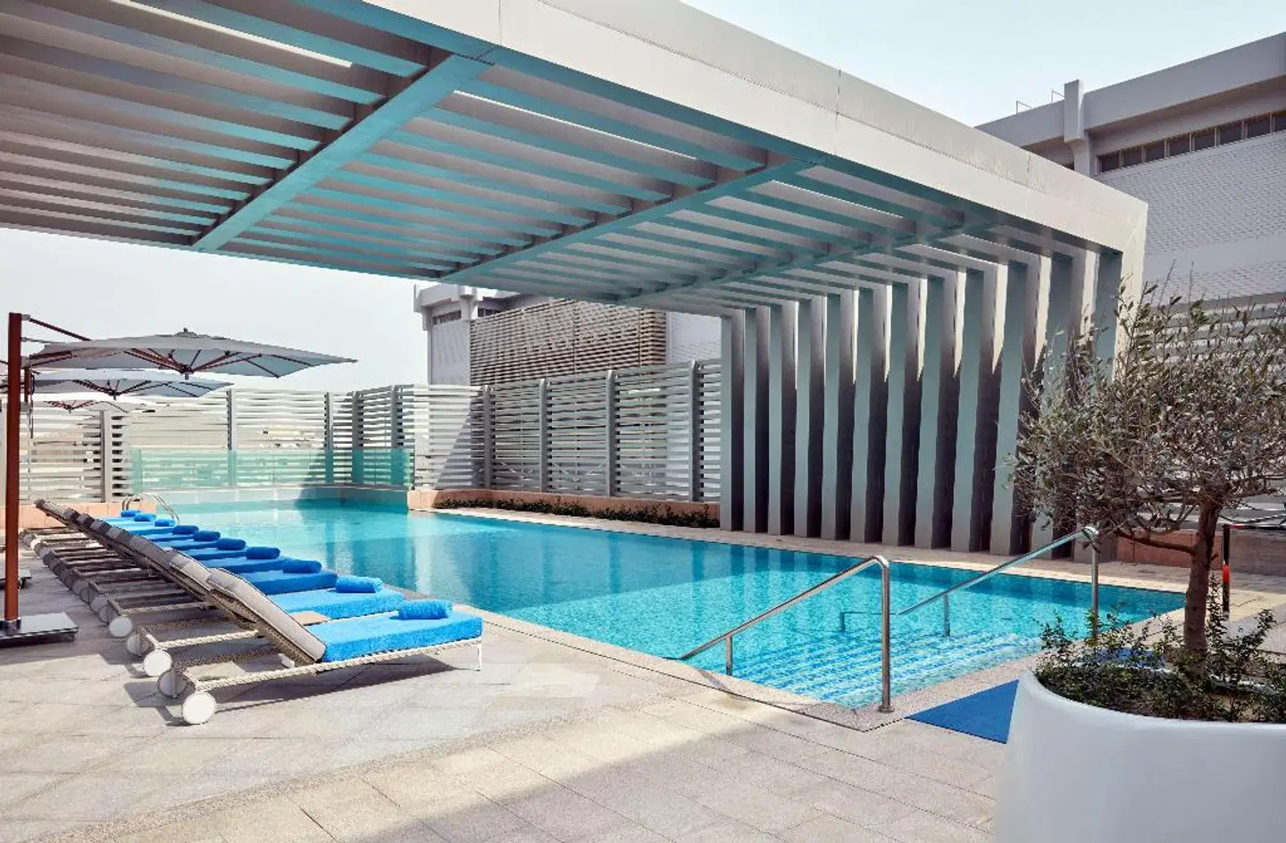 Hilton Garden Inn Kuwait City, Kuwait Hallenbad