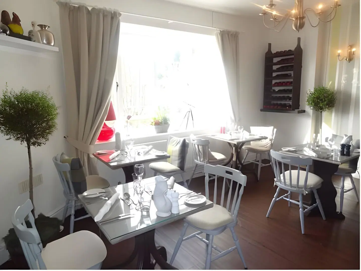 Limestone Hotel Restaurant