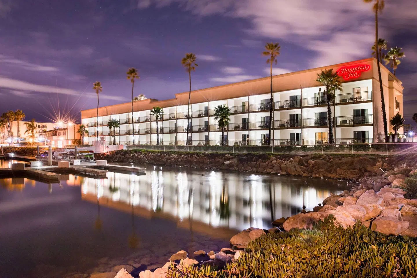 Hampton Inn Channel Islands Harbor EXTERIOR