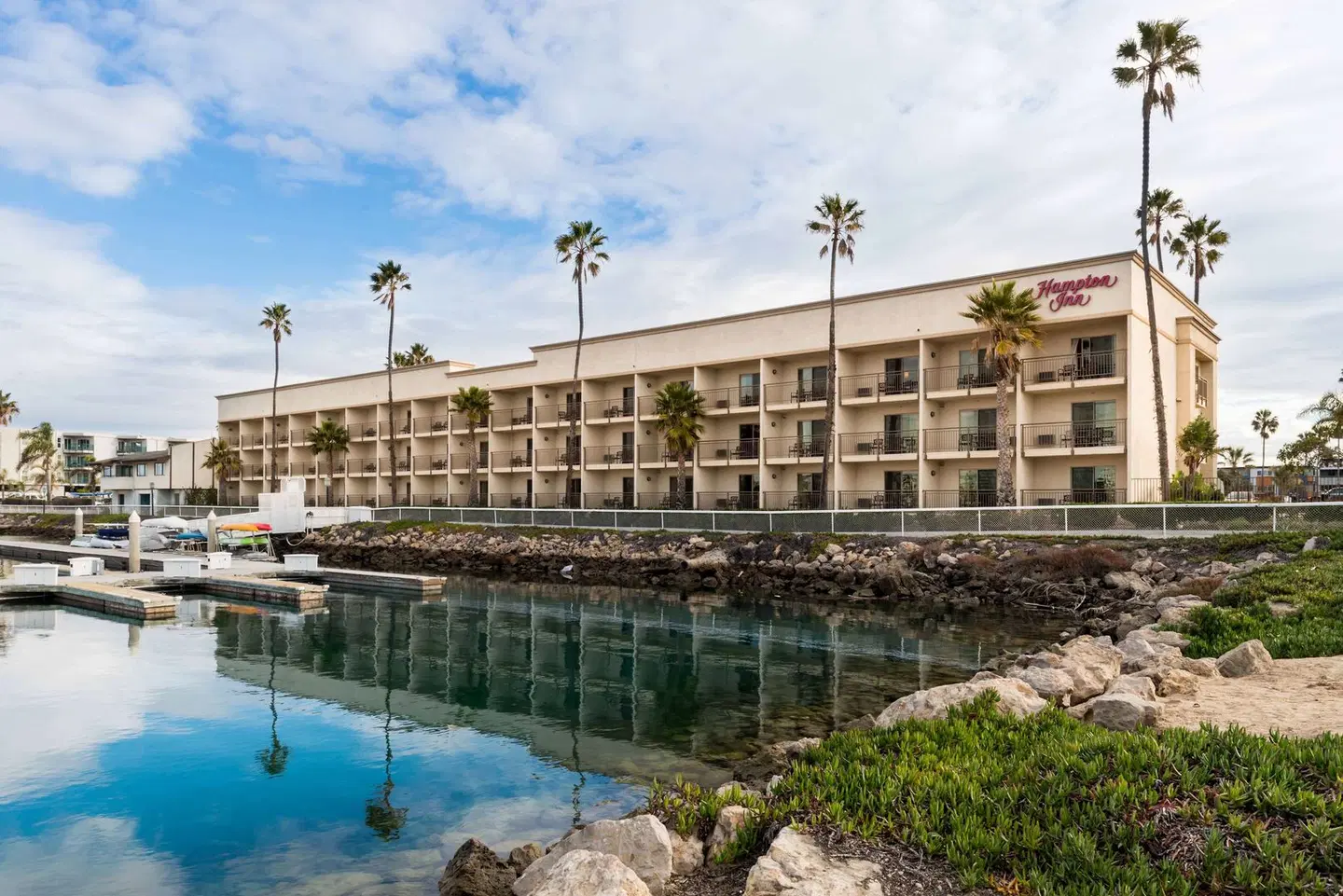 Hampton Inn Channel Islands Harbor OUTDOOR_POOL