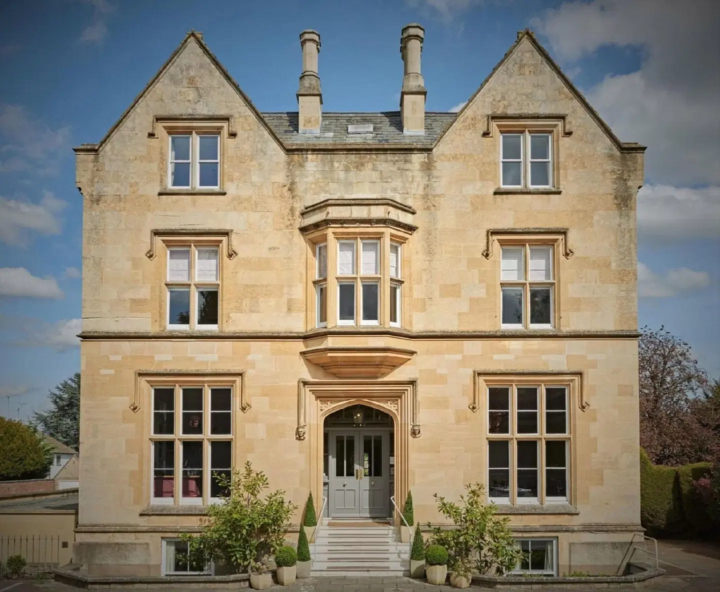 Cotswold Grange EXTERIOR