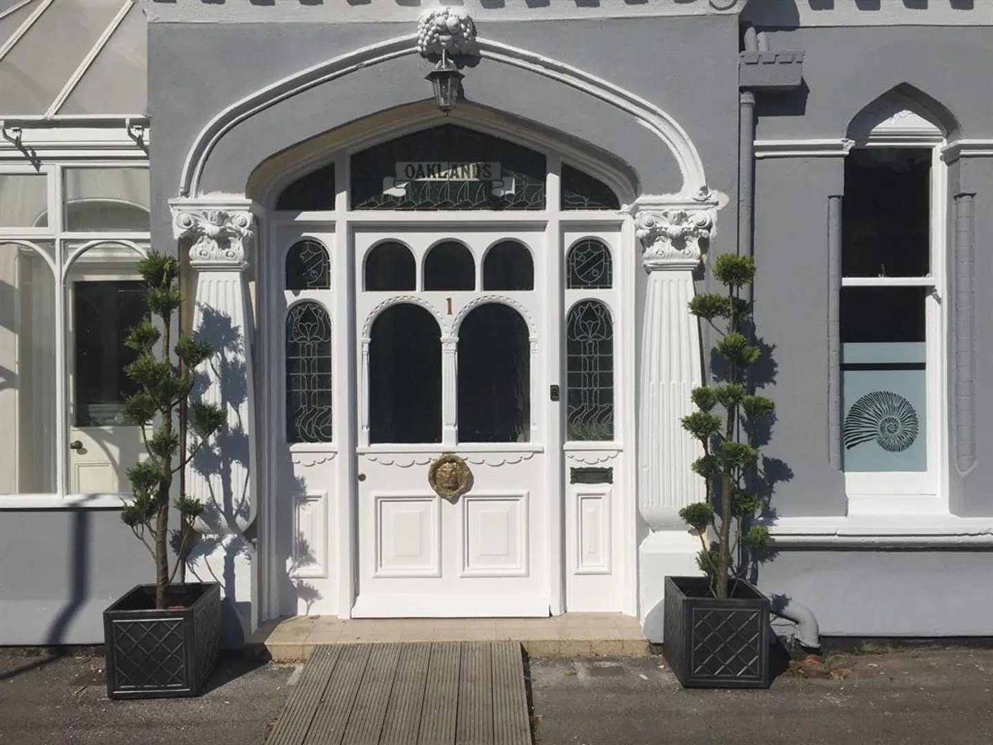 Oaklands Guest House EXTERIOR